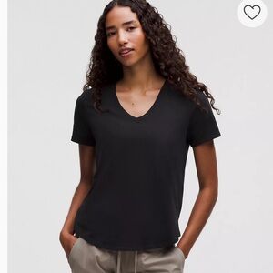 lululemon athletica Black Short Sleeve Tee